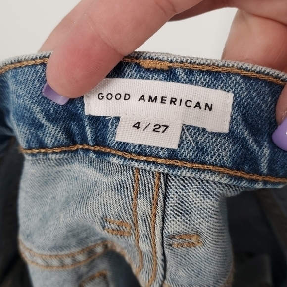 Women's Good American 90's Distressed Jean Shorts‎ NEW - Picture 3 of 4